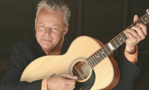 Tommy Emmanuel_web.jpg